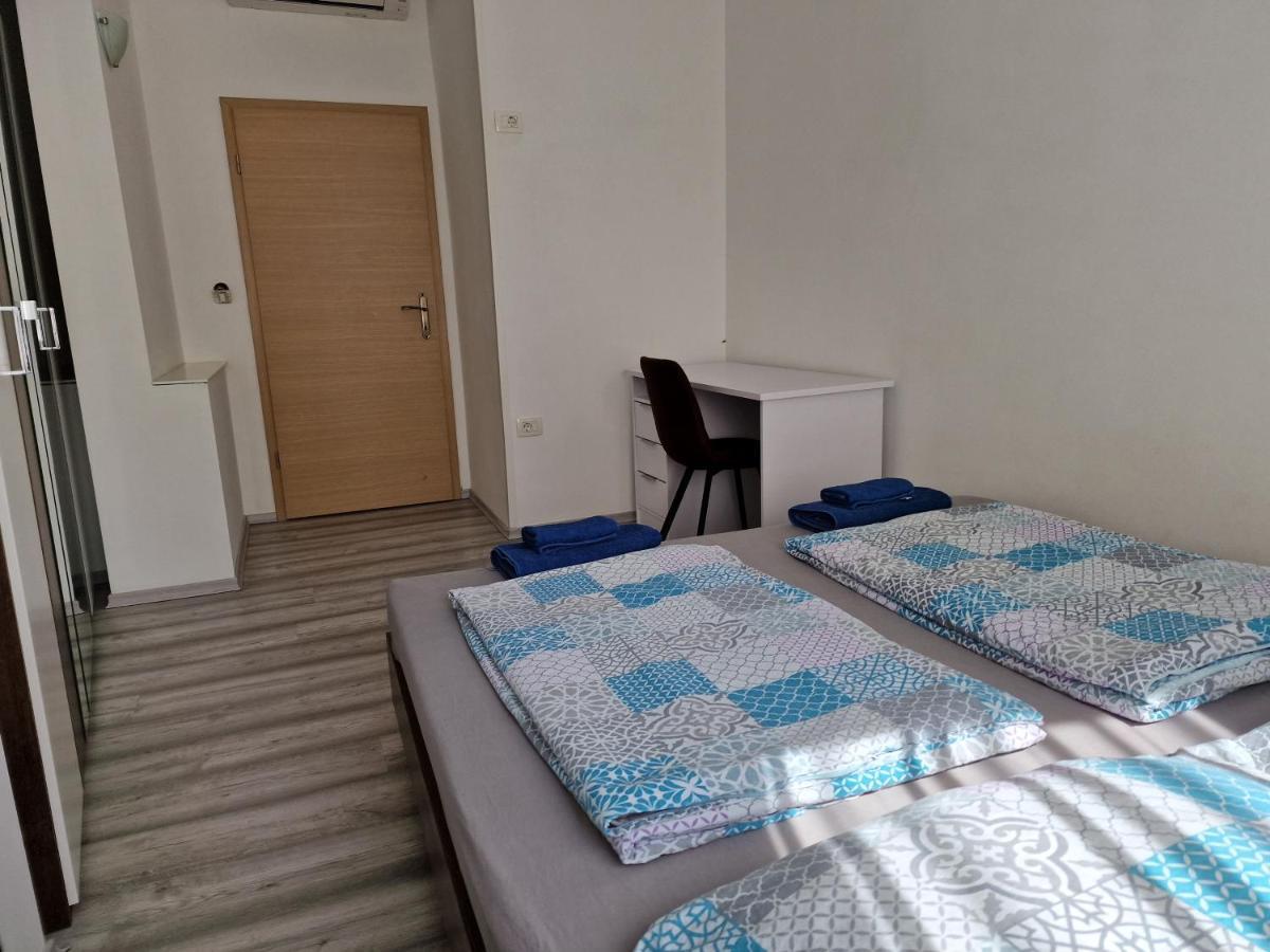 Secret Garden Apartment 코페르 외부 사진