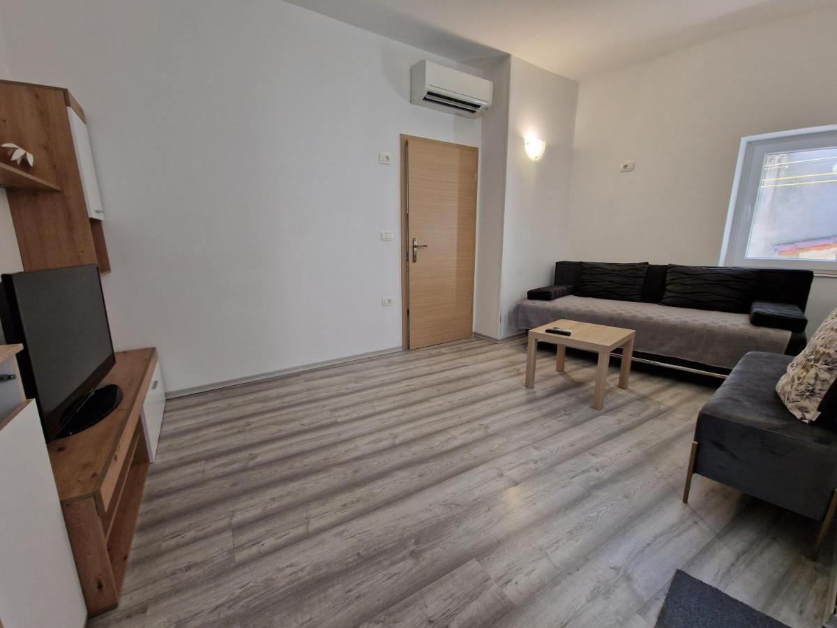 Secret Garden Apartment 코페르 외부 사진